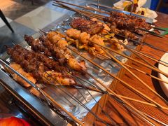 -喝丢一只鞋海鲜烧烤·海肠捞饭(市场店)