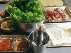 -围炉肉舍•炭烤活鳗•丹东海鲜烤肉(步行街店)