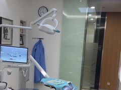 -雅悦齿科(顾村公园店)
