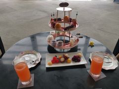 -亚龙湾喜来登·美景台大堂吧