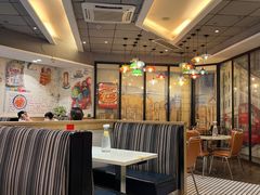 -潮庭港式茶餐厅·熊仔奶茶(同济广场店)