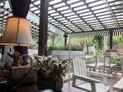 露天位-Local泰莲庭(虹鳟鱼店)