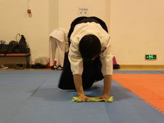 -健龙森俱乐部·游泳·健身·羽毛球综合体育馆