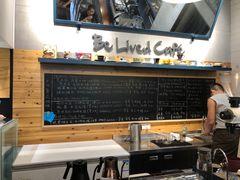 -Be Lived Cafe比例咖啡(摩天轮店)