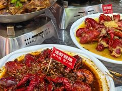 -霸气大叔干锅鸭头·龙虾烧烤·川菜·赛事直播(三里屯店)