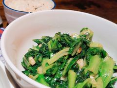 油麥菜-铁公鸡·四川料理(天环广场店)