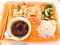 -同济大学本部学苑饮食广场