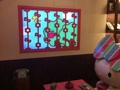 -红樱花食品公司Hello Kitty台湾伴手礼专卖店(淡水店)