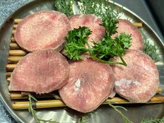 -草家酱蟹炭火烤肉店(珲春南路二店)