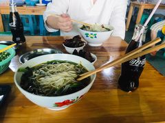 -越洋肖氏老米线(杨家坪店)
