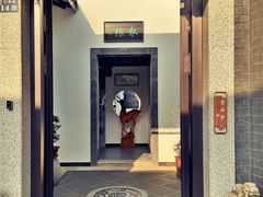 -钟书阁(珍园店)