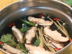 菌锅-健晟星期天火锅