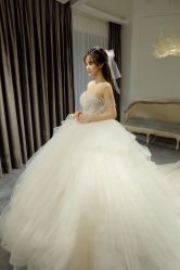 点击看大图 -艾米丽婚纱礼服