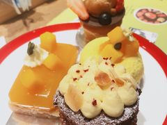 -咖啡苑自助餐厅·中国大饭店