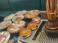 -臻牛烤肉