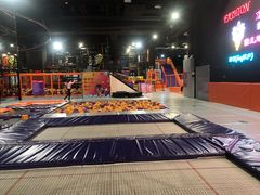 -VFSC极限蹦床主题公园(乐园道彩悦城阳光店)