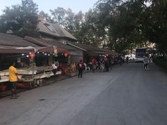 -拉威海鲜市场