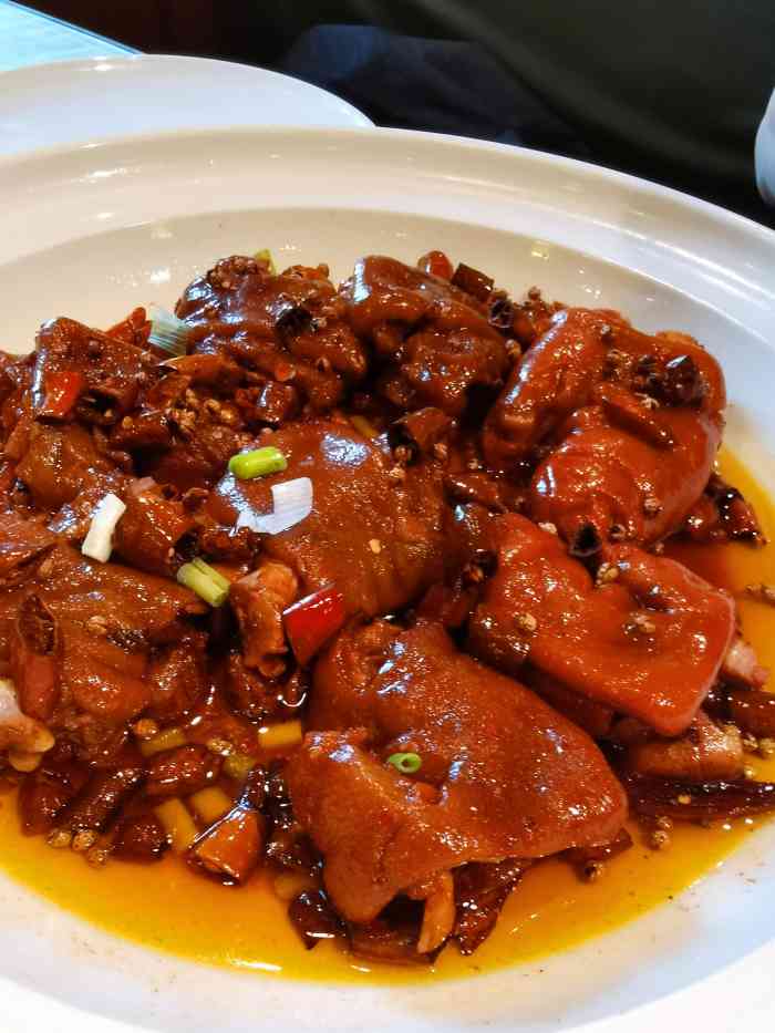 曾氏麻辣风-"正宗的川菜口味,口感独特,环境优美,服务.