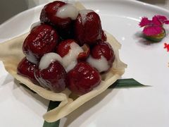 红衣少女-蝶园·装修中(BFC外滩金融中心店)