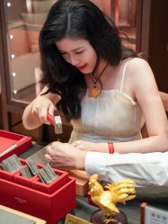 -周大福荟馆JEWELRIA(宝安南路华润万象城店)