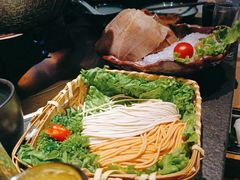 -湊湊火锅·茶憩(新中关购物中心店)
