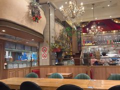 -玛格萝妮比萨屋(四平店)