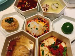 秦淮八艳美味小吃-民国红公馆·秦淮八艳(夫子庙店)