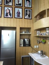 -塞巴斯汀SEBASTIAN专业美发店