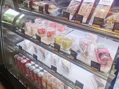 面包甜点陈列柜-COSTA COFFEE(西湖天地店)