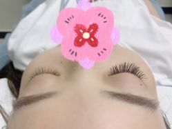 -芮娅时光半永久纹眉·美甲美睫·皮肤管理