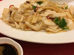 -山明水秀大饭店