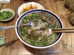 -云阿蛮云南生烫牛肉米线(奉贤路店)