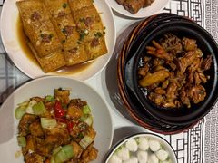 -客家大院·非遗赣南客家菜(郁孤台店)