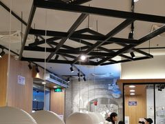 大堂-吉祥馄饨(虹桥火车站店)
