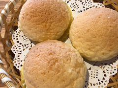 酥皮叉烧包-小鹅皇港式餐厅(新抚万达店)