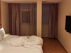 -全季酒店(石家庄裕华东路万达广场店)