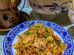 -蜗牛小馆醉乡民谣云南菜(惠新西里店)