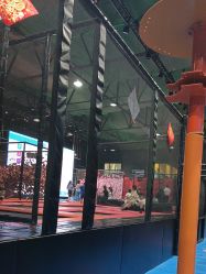 -飞吧潮玩运动蹦床游乐场