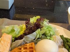 -上海西藏大厦万怡酒店Momo Cafe(徐汇店)
