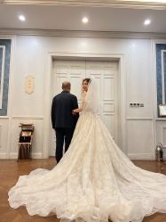 -欣薇婚纱(新源乐汇城店)