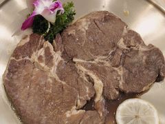 -臻牛烤肉
