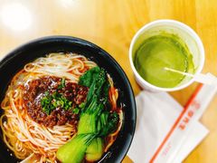 -李先生牛肉面大王(北京站售票厅餐厅)
