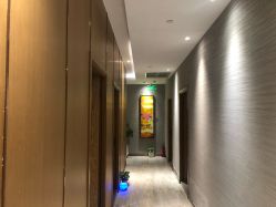 -苑苑vbeauty科技美容SPA