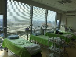 -苗方清颜专业祛痘连锁机构