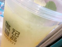 芒果可尔必思波波-满记甜品(日月光二店)
