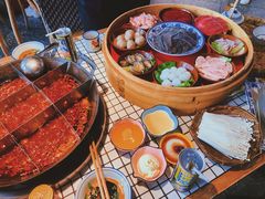 豪华版九大碗-董眼镜火锅(洪崖洞总店)