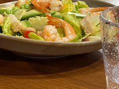 柠檬汁拌扒鲜虾牛油果沙拉-G+KITCHEN(龙湖狮山天街店)