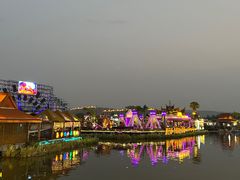 -拾光音乐餐酒吧(告庄星光夜市店)