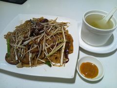 美极干炒牛河跟例汤-龙记·香港茶餐厅(海上世界店)