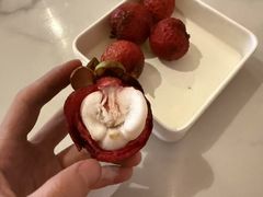 -涨巢·潮玩水疗局